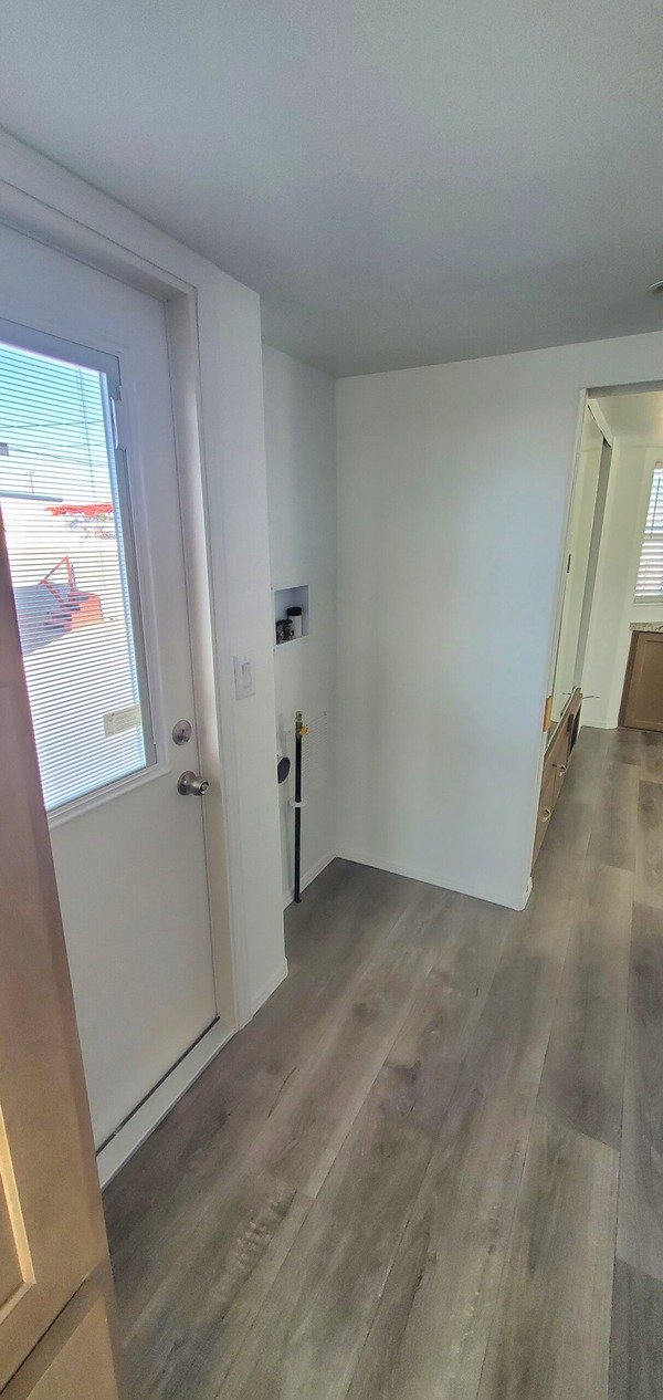 Amberline Tiny Home 1 Bed, 1 Bath, Loft - Image 6