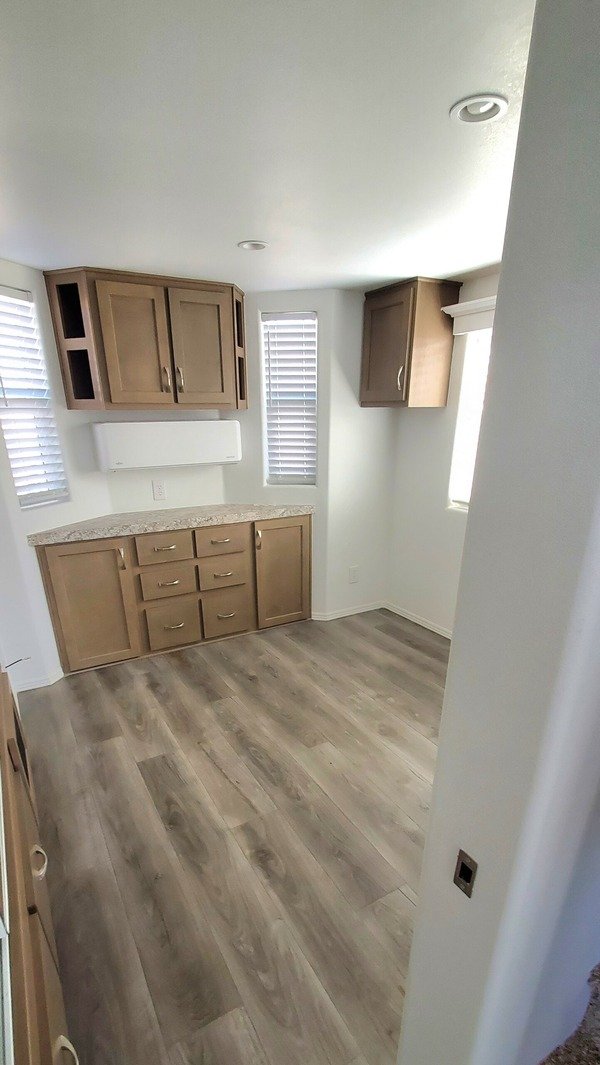 Amberline Tiny Home 1 Bed, 1 Bath, Loft - Image 9