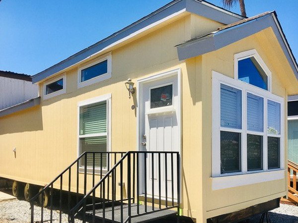 Roaming Retreat 1 Bed, 1 Bath - 399 sq ft