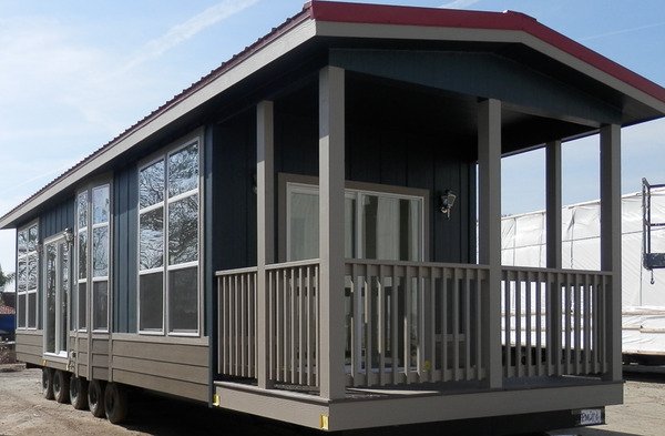 Savoy Nest Tiny Home 1 Bed, 1 Bath