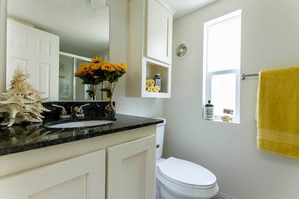 Wanderluxe Tiny House 1 Bed, 1 Bath, Loft - 399 sq ft - Image 2