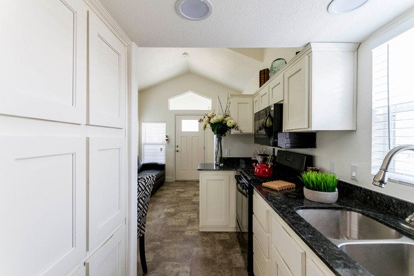 Wanderluxe Tiny House 1 Bed, 1 Bath, Loft - 399 sq ft - Image 15