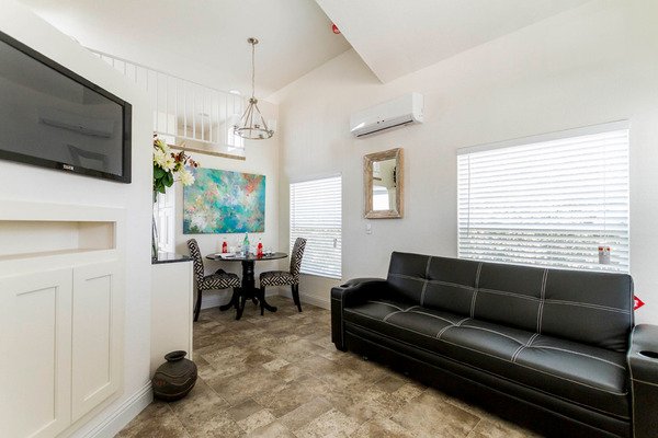 Wanderluxe Tiny House 1 Bed, 1 Bath, Loft - 399 sq ft - Image 23