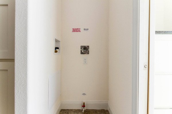 Wanderluxe Tiny House 1 Bed, 1 Bath, Loft - 399 sq ft - Image 32